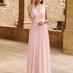 večerní šaty HUSH|V výstřih bez rukávů s plisováním z chiffon | Evening Dresses | Elora Praha