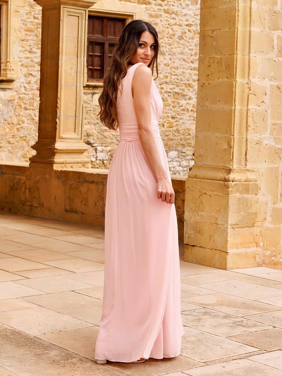 večerní šaty HUSH|V výstřih bez rukávů s plisováním z chiffon | Evening Dresses | Elora Praha