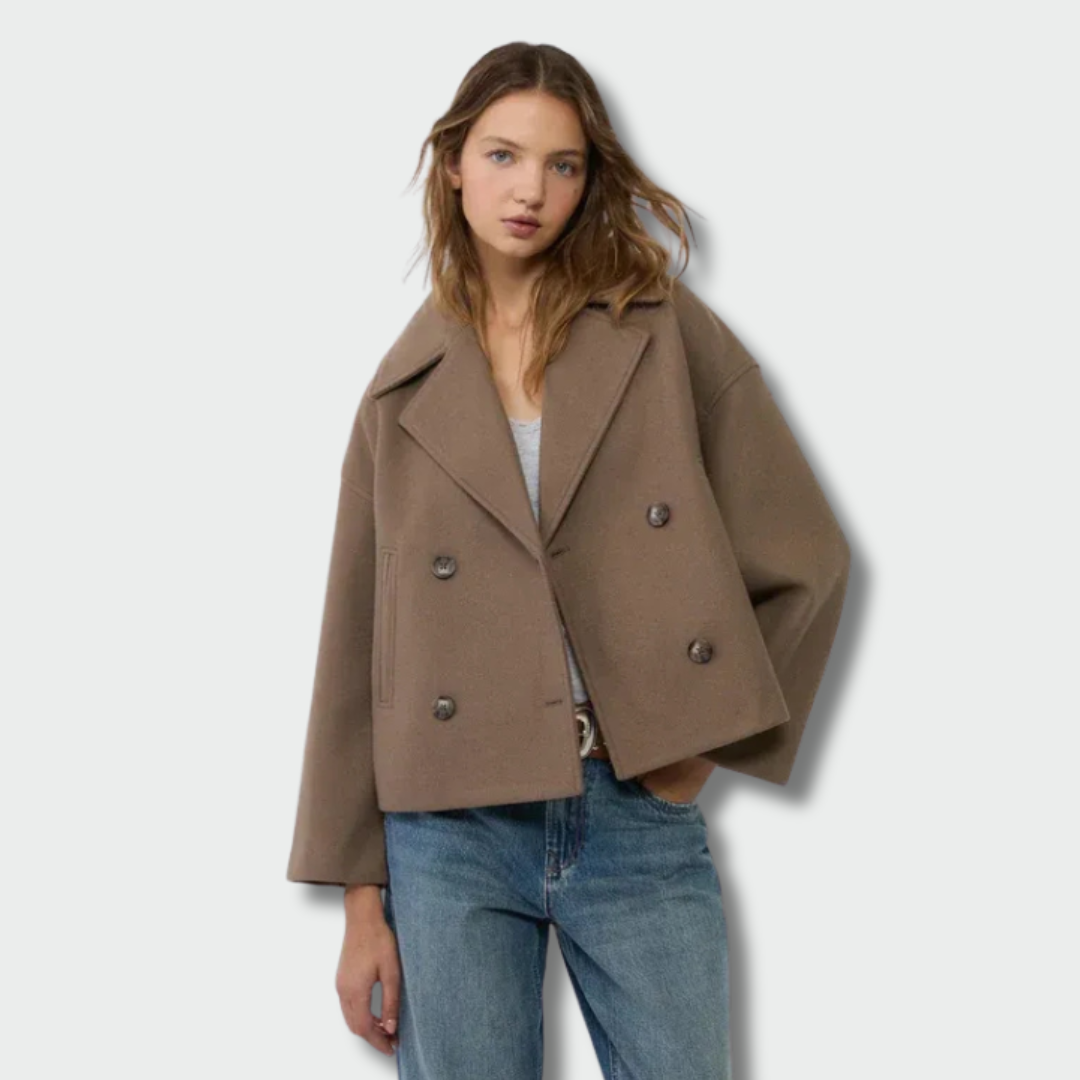 Lina™ – Krátká červená bunda pro elegantní styl