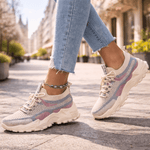 AIRSYNQ™ - PRODYŠNÉ DÁMSKÉ SNEAKERSY PRO CELODENNÍ KOMFORT | AIRSYNQ | Elora Praha
