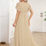 večerní šaty LEORA | V - krk s volánkovými rukávy, dlouhé až na zem, A - line, šifon | Evening Dresses | Elora Praha