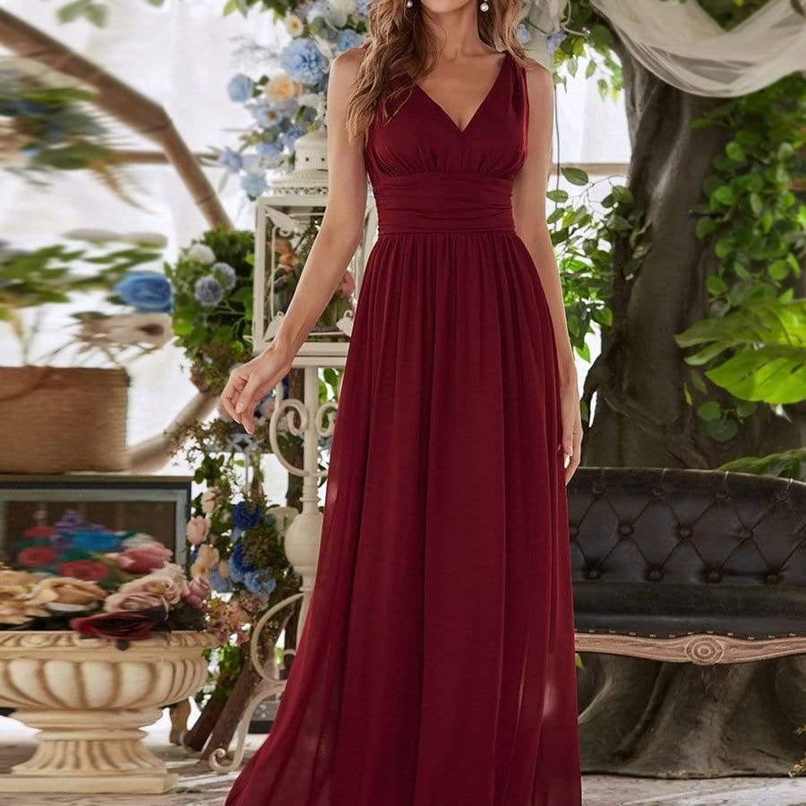 večerní šaty HUSH|V výstřih bez rukávů s plisováním z chiffon | Evening Dresses | Elora Praha