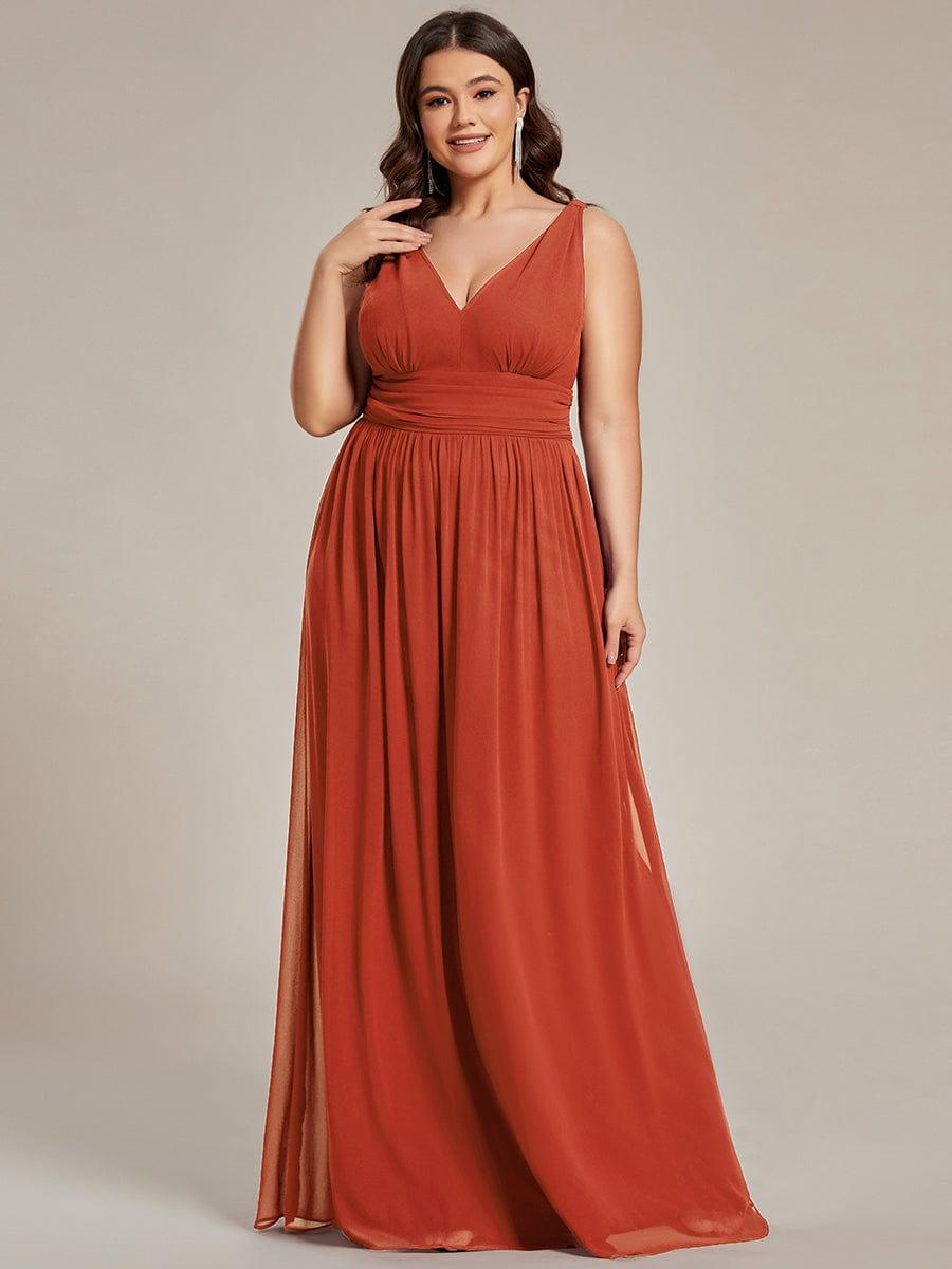 večerní šaty HUSH|V výstřih bez rukávů s plisováním z chiffon | Evening Dresses | Elora Praha