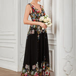 večerní šaty HUSH|V výstřih bez rukávů s plisováním z chiffon | Evening Dresses | Elora Praha