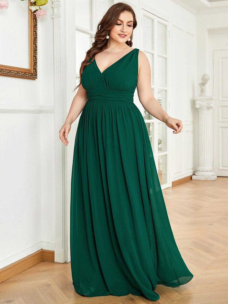 večerní šaty HUSH|V výstřih bez rukávů s plisováním z chiffon | Evening Dresses | Elora Praha