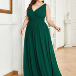 večerní šaty HUSH|V výstřih bez rukávů s plisováním z chiffon | Evening Dresses | Elora Praha