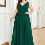 večerní šaty HUSH|V výstřih bez rukávů s plisováním z chiffon | Evening Dresses | Elora Praha