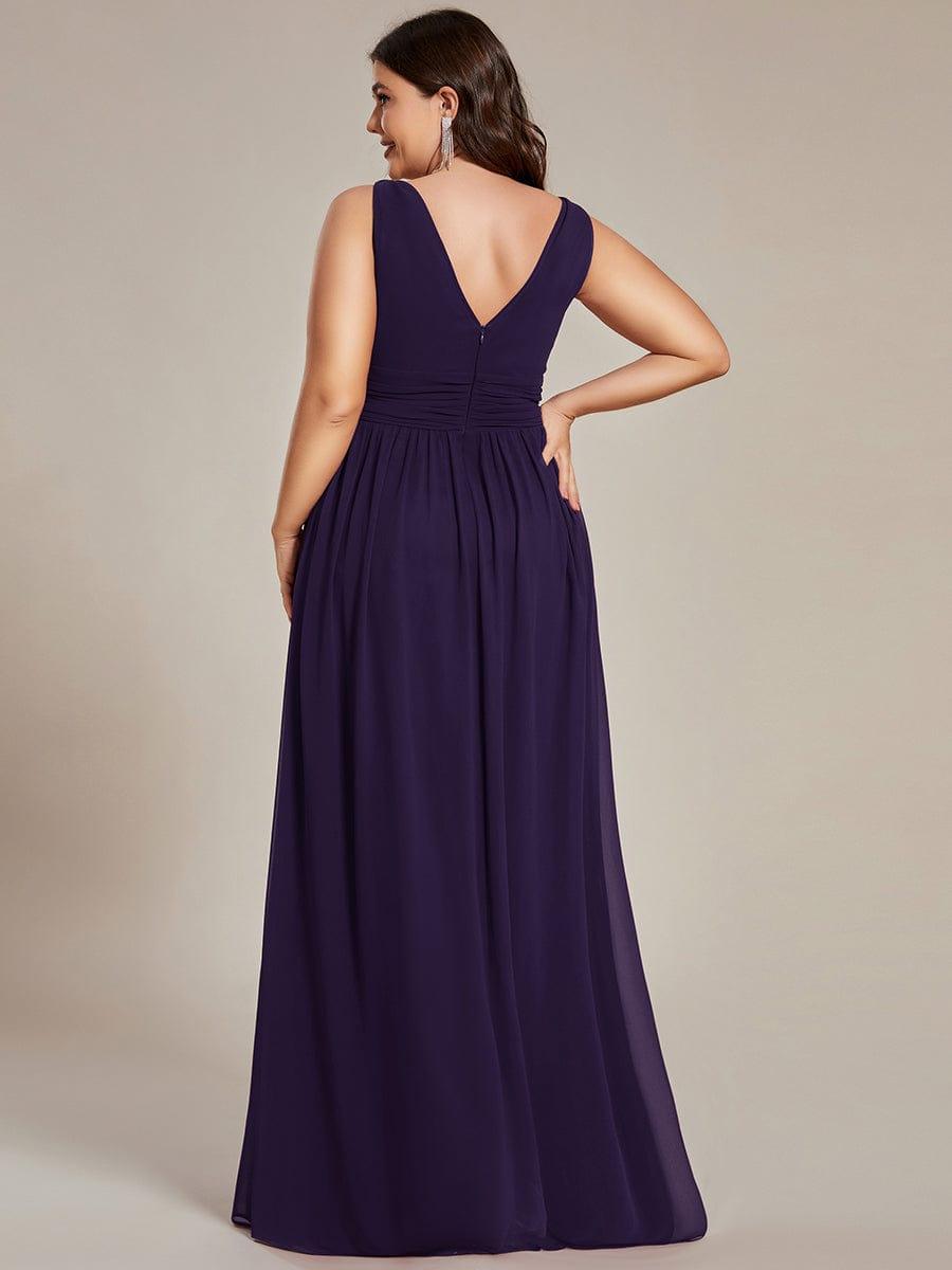 večerní šaty HUSH|V výstřih bez rukávů s plisováním z chiffon | Evening Dresses | Elora Praha