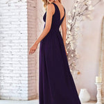 večerní šaty HUSH|V výstřih bez rukávů s plisováním z chiffon | Evening Dresses | Elora Praha