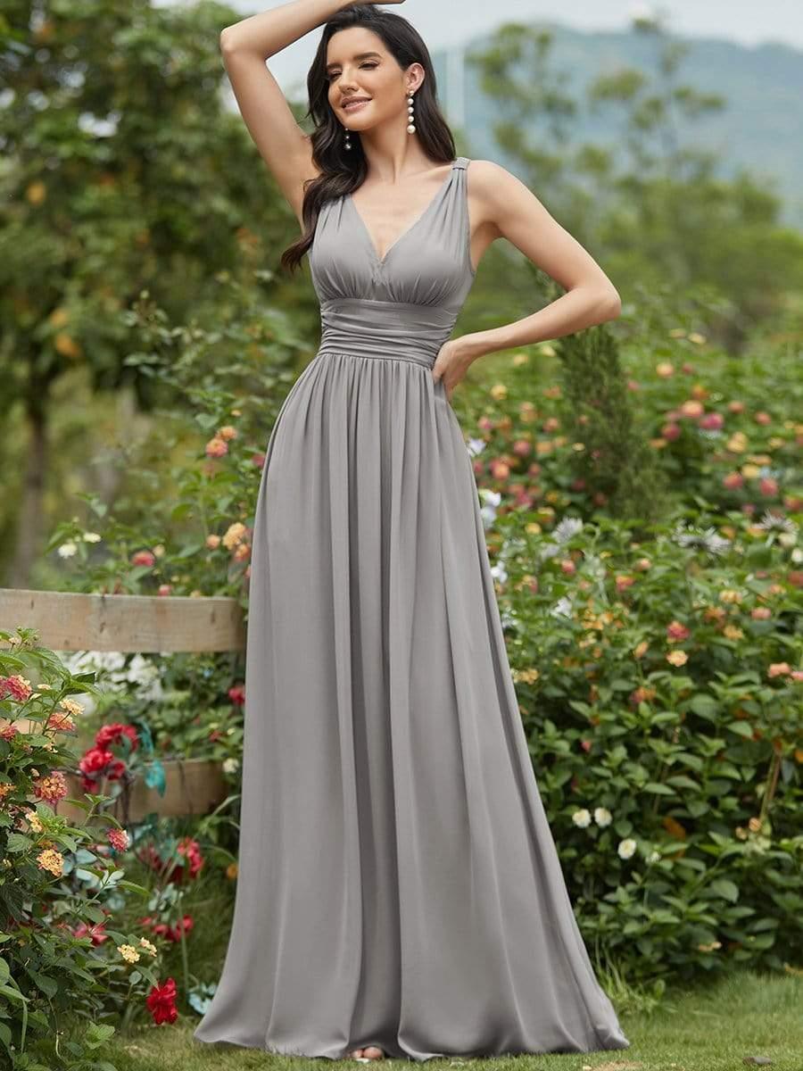 večerní šaty HUSH|V výstřih bez rukávů s plisováním z chiffon | Evening Dresses | Elora Praha