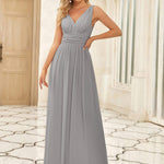 večerní šaty HUSH|V výstřih bez rukávů s plisováním z chiffon | Evening Dresses | Elora Praha