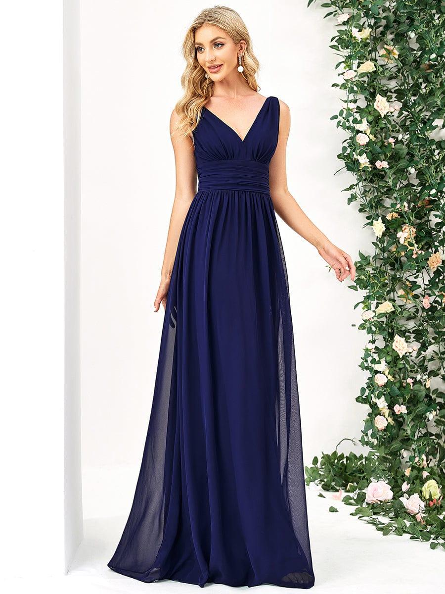 večerní šaty HUSH|V výstřih bez rukávů s plisováním z chiffon | Evening Dresses | Elora Praha