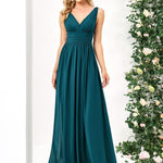 večerní šaty HUSH|V výstřih bez rukávů s plisováním z chiffon | Evening Dresses | Elora Praha