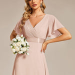 MONICA | Dlouhé šaty pro družičky s empírovým pasem a krátkými volánkovými rukávy | Bridesmaid Dresses | Elora Praha