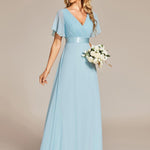 MONICA | Dlouhé šaty pro družičky s empírovým pasem a krátkými volánkovými rukávy | Bridesmaid Dresses | Elora Praha