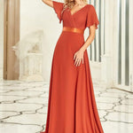 MONICA | Dlouhé šaty pro družičky s empírovým pasem a krátkými volánkovými rukávy | Bridesmaid Dresses | Elora Praha