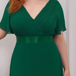 MONICA | Dlouhé šaty pro družičky s empírovým pasem a krátkými volánkovými rukávy | Bridesmaid Dresses | Elora Praha
