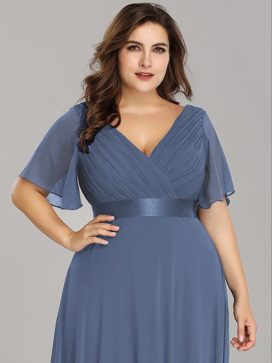 MONICA | Dlouhé šaty pro družičky s empírovým pasem a krátkými volánkovými rukávy | Bridesmaid Dresses | Elora Praha