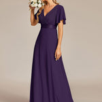 MONICA | Dlouhé šaty pro družičky s empírovým pasem a krátkými volánkovými rukávy | Bridesmaid Dresses | Elora Praha