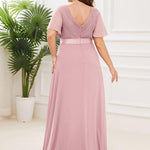 MONICA | Dlouhé šaty pro družičky s empírovým pasem a krátkými volánkovými rukávy | Bridesmaid Dresses | Elora Praha
