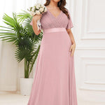 MONICA | Dlouhé šaty pro družičky s empírovým pasem a krátkými volánkovými rukávy | Bridesmaid Dresses | Elora Praha