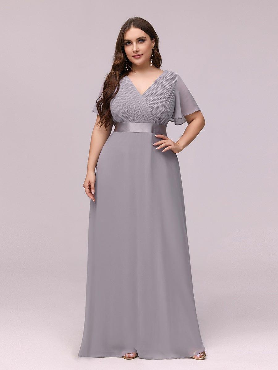 MONICA | Dlouhé šaty pro družičky s empírovým pasem a krátkými volánkovými rukávy | Bridesmaid Dresses | Elora Praha