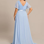 MONICA | Dlouhé šaty pro družičky s empírovým pasem a krátkými volánkovými rukávy | Bridesmaid Dresses | Elora Praha