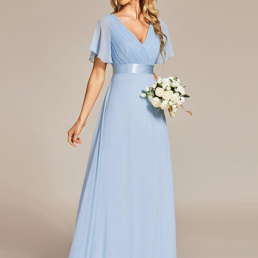 MONICA | Dlouhé šaty pro družičky s empírovým pasem a krátkými volánkovými rukávy | Bridesmaid Dresses | Elora Praha