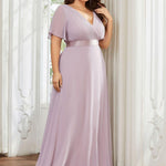 MONICA | Dlouhé šaty pro družičky s empírovým pasem a krátkými volánkovými rukávy | Bridesmaid Dresses | Elora Praha