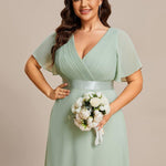 MONICA | Dlouhé šaty pro družičky s empírovým pasem a krátkými volánkovými rukávy | Bridesmaid Dresses | Elora Praha