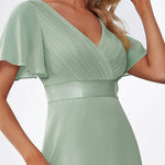 MONICA | Dlouhé šaty pro družičky s empírovým pasem a krátkými volánkovými rukávy | Bridesmaid Dresses | Elora Praha