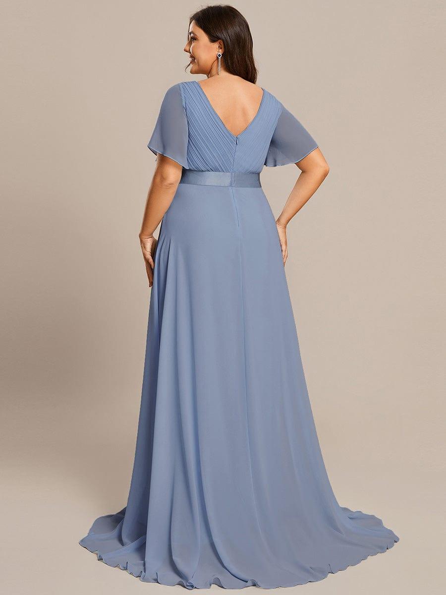 MONICA | Dlouhé šaty pro družičky s empírovým pasem a krátkými volánkovými rukávy | Bridesmaid Dresses | Elora Praha