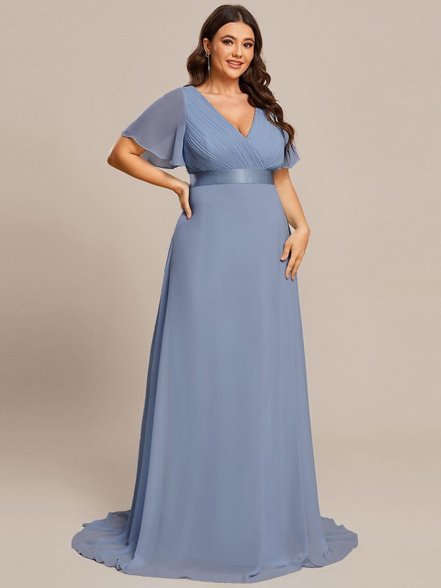 MONICA | Dlouhé šaty pro družičky s empírovým pasem a krátkými volánkovými rukávy | Bridesmaid Dresses | Elora Praha