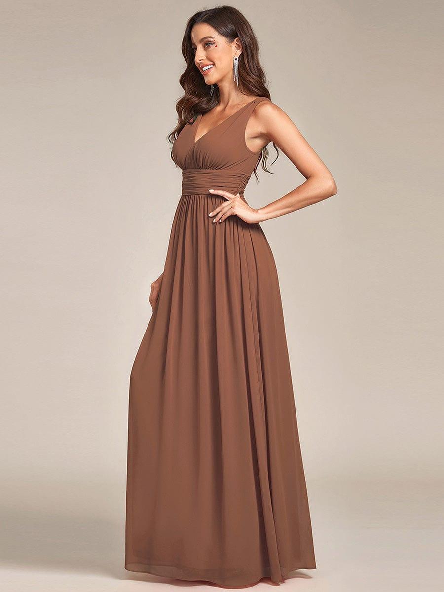 večerní šaty HUSH|V výstřih bez rukávů s plisováním z chiffon | Evening Dresses | Elora Praha