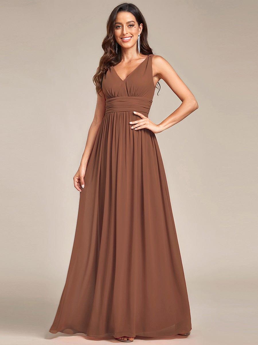 večerní šaty HUSH|V výstřih bez rukávů s plisováním z chiffon | Evening Dresses | Elora Praha
