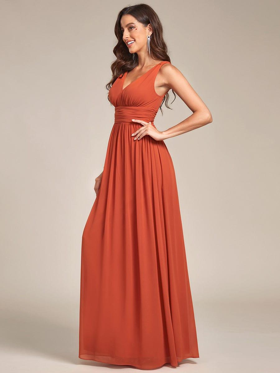 večerní šaty HUSH|V výstřih bez rukávů s plisováním z chiffon | Evening Dresses | Elora Praha