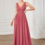 večerní šaty HUSH|V výstřih bez rukávů s plisováním z chiffon | Evening Dresses | Elora Praha
