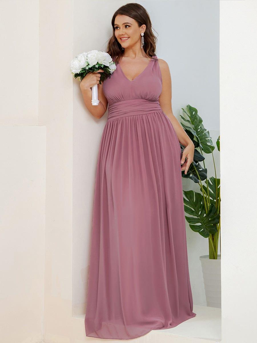 večerní šaty HUSH|V výstřih bez rukávů s plisováním z chiffon | Evening Dresses | Elora Praha