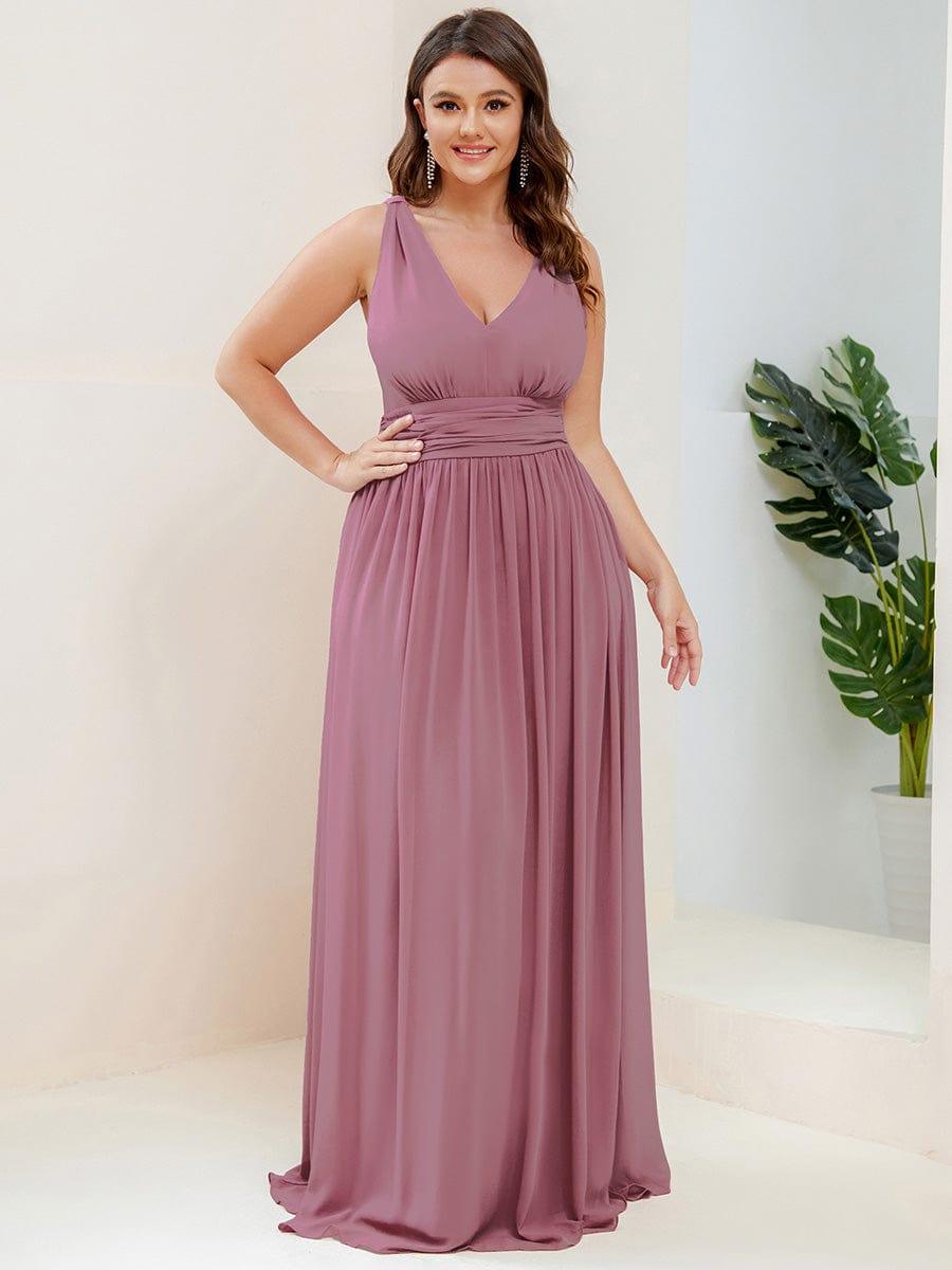 večerní šaty HUSH|V výstřih bez rukávů s plisováním z chiffon | Evening Dresses | Elora Praha