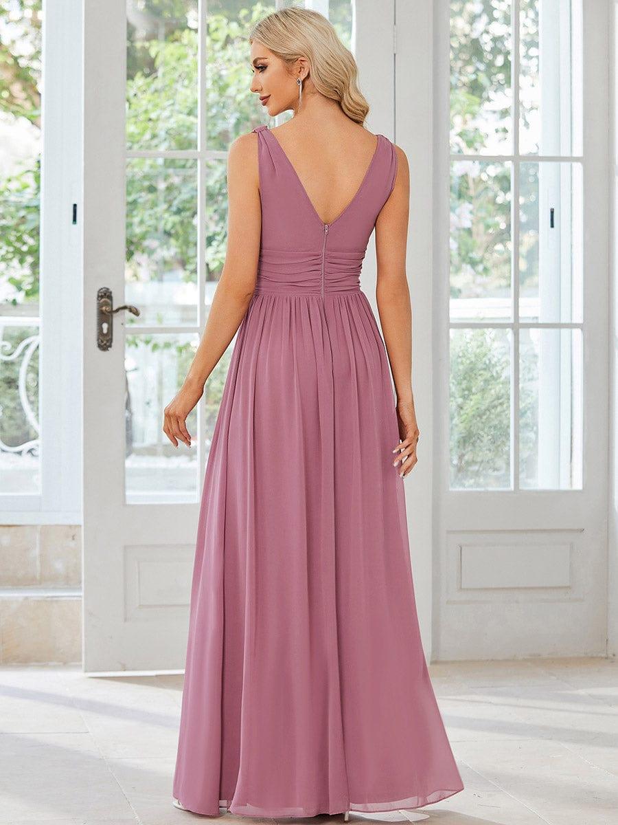 večerní šaty HUSH|V výstřih bez rukávů s plisováním z chiffon | Evening Dresses | Elora Praha
