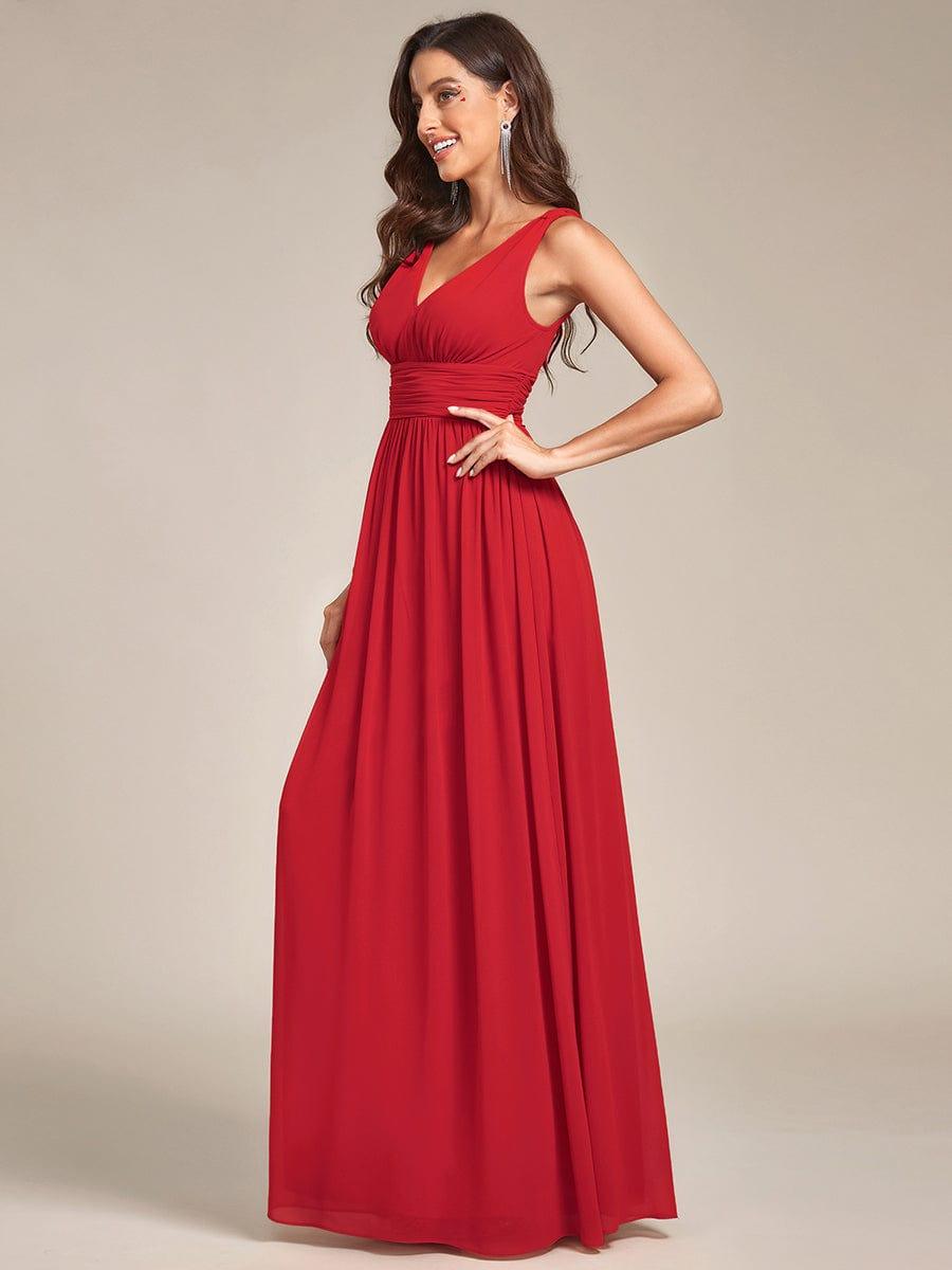 večerní šaty HUSH|V výstřih bez rukávů s plisováním z chiffon | Evening Dresses | Elora Praha