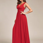 večerní šaty HUSH|V výstřih bez rukávů s plisováním z chiffon | Evening Dresses | Elora Praha