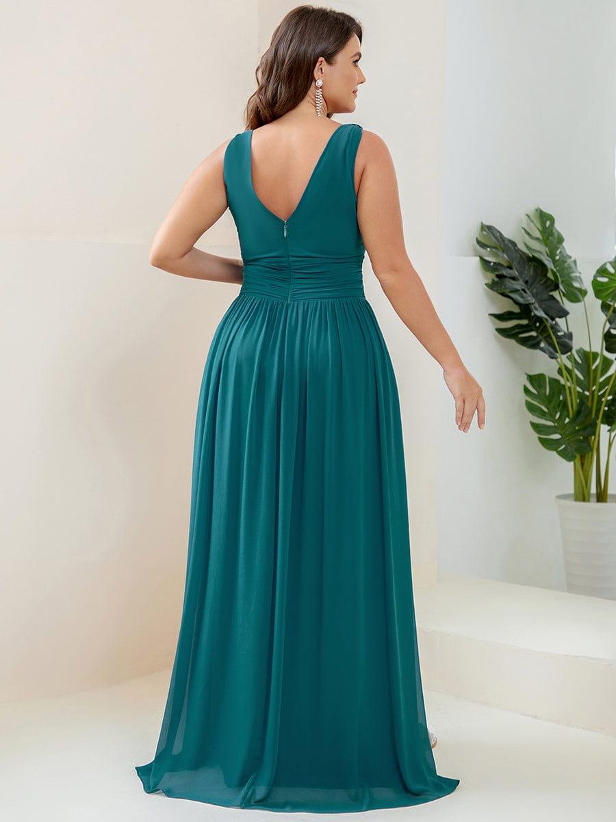 večerní šaty HUSH|V výstřih bez rukávů s plisováním z chiffon | Evening Dresses | Elora Praha