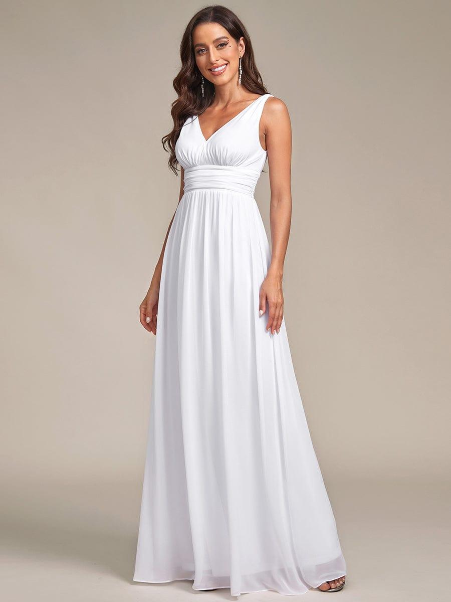 večerní šaty HUSH|V výstřih bez rukávů s plisováním z chiffon | Evening Dresses | Elora Praha