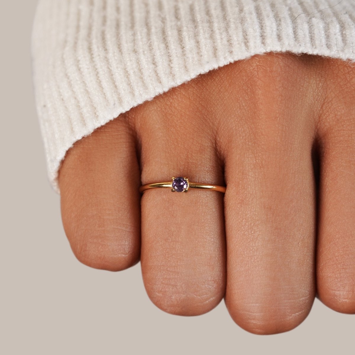 Zlaté prsteny s narozeninovým kamenem | Ring | Elora Praha