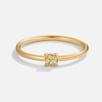 Zlaté prsteny s narozeninovým kamenem | Ring | Elora Praha