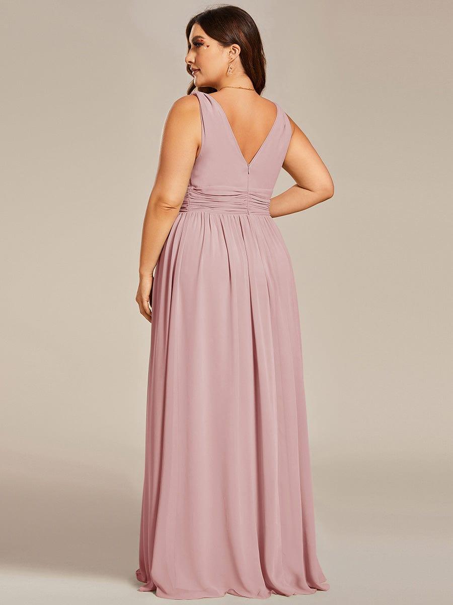 večerní šaty HUSH|V výstřih bez rukávů s plisováním z chiffon | Evening Dresses | Elora Praha