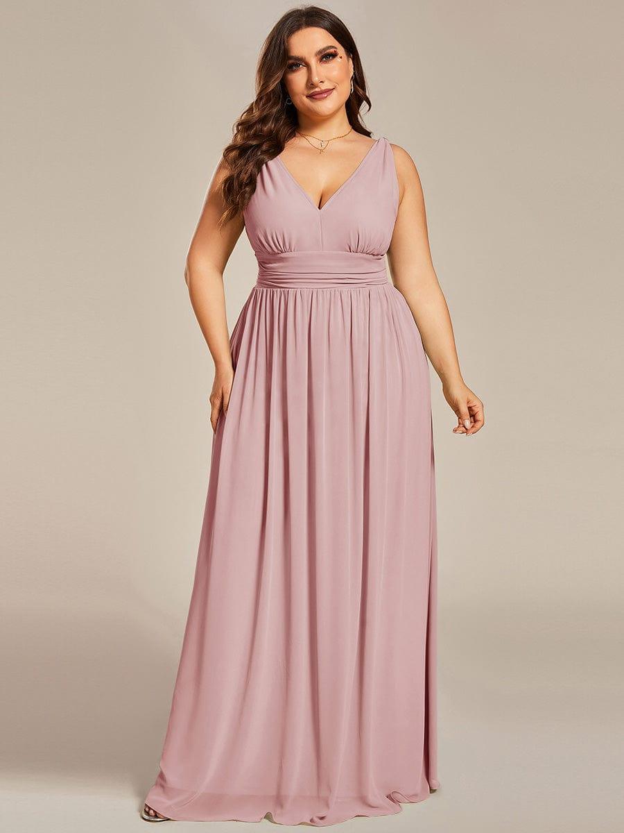 večerní šaty HUSH|V výstřih bez rukávů s plisováním z chiffon | Evening Dresses | Elora Praha