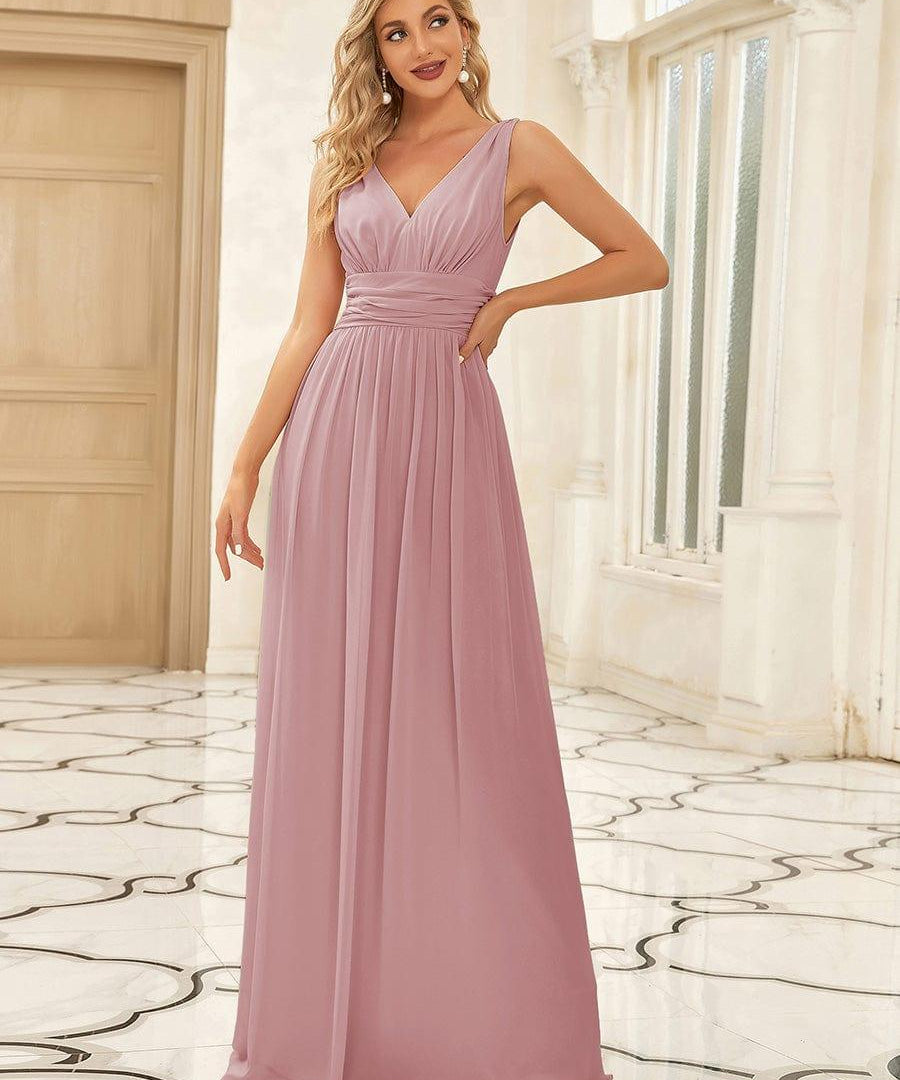 večerní šaty HUSH|V výstřih bez rukávů s plisováním z chiffon | Evening Dresses | Elora Praha