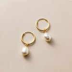 Bella sladkovodní perlové náušnice | Earrings | Elora Praha
